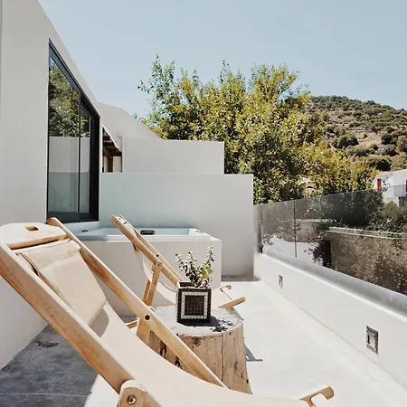 Monastery Estate Retreat 수지아