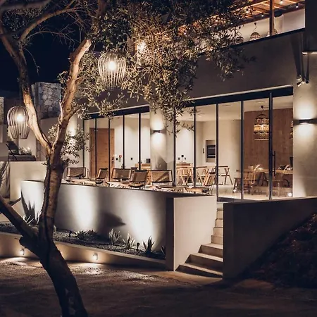 Monastery Estate Retreat ホテル スーギア