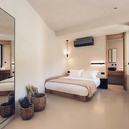 Monastery Estate Retreat 3* スーギア